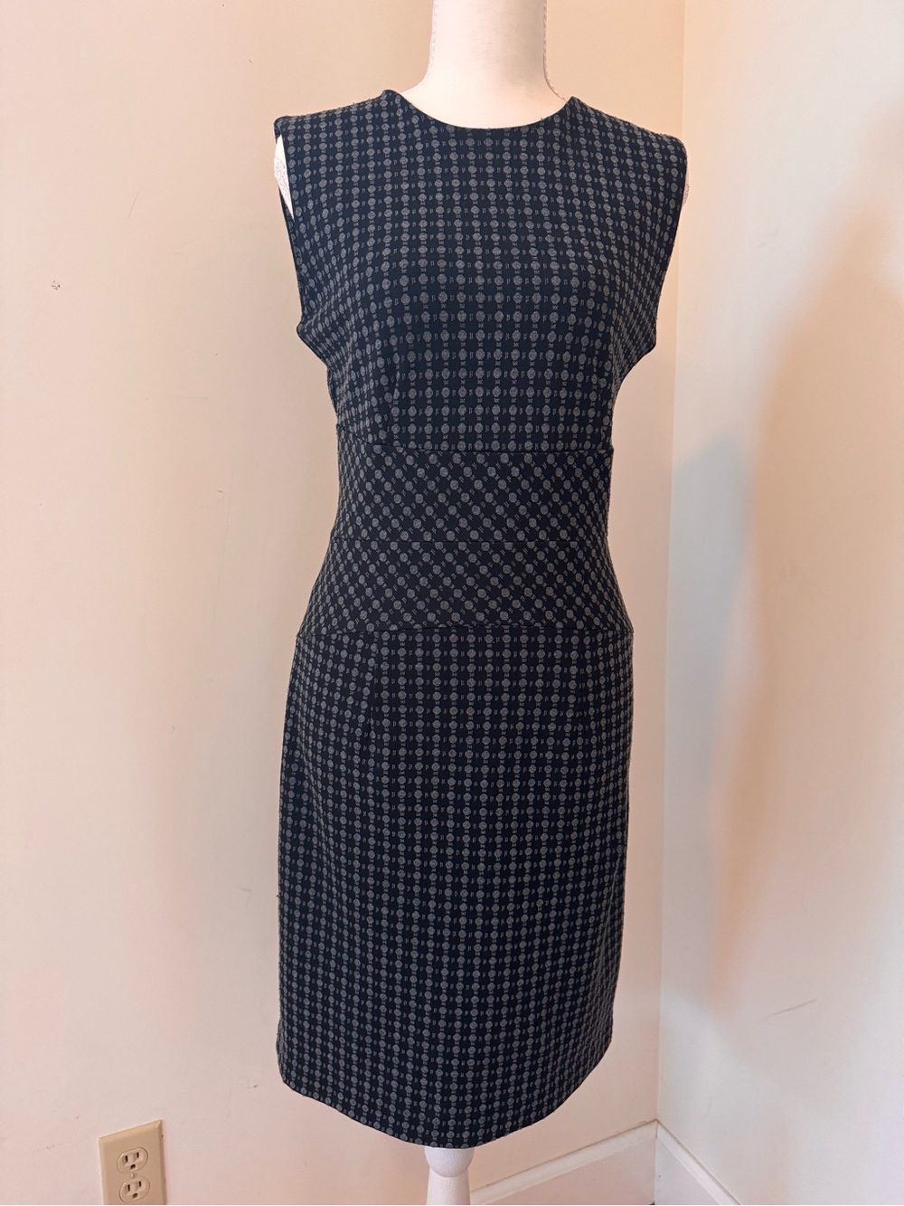 Banana Republic Navy and Light Blue Sleeveless Sheath Dress